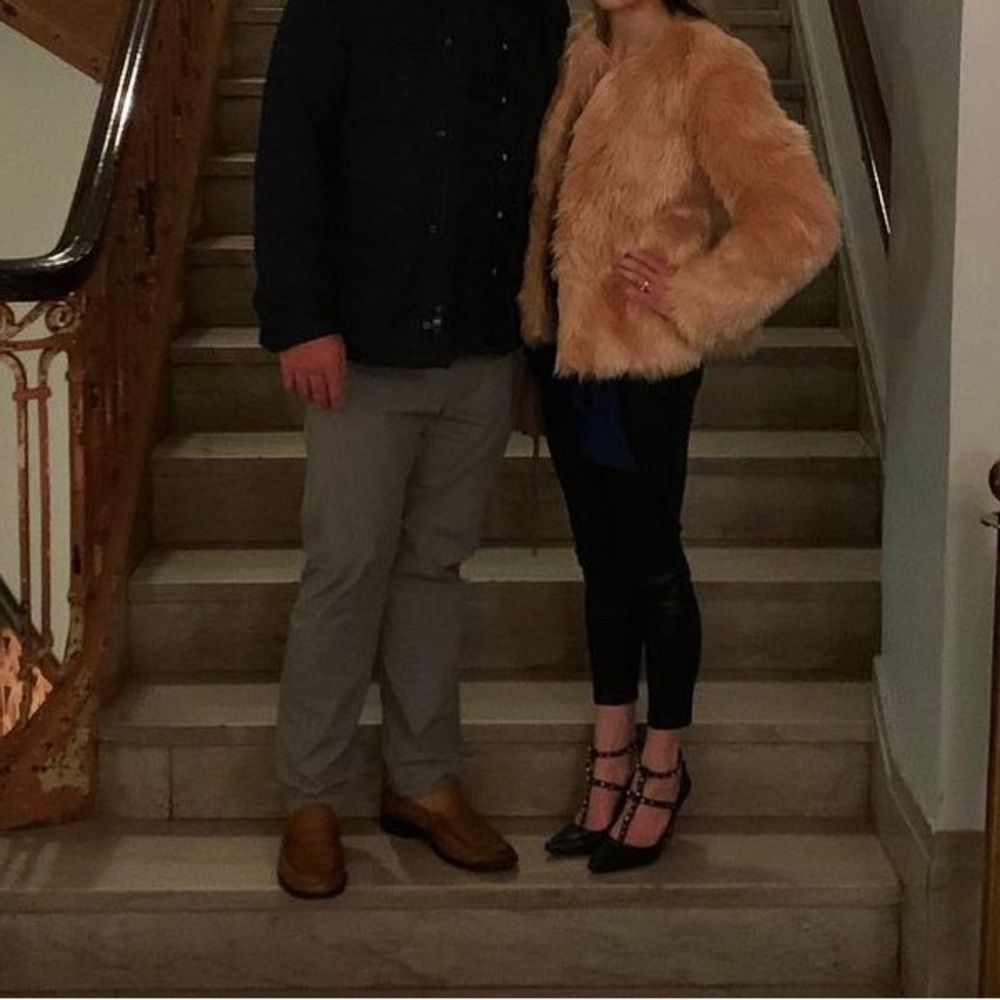 Size small Chelsea 28 faux fur pink jacket only worn once.